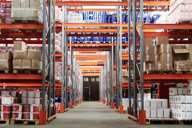 Warehouse staffing